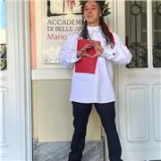 Sono laureato all' Accademia di Belle Arti e mi piacerebbe trasmettere la mia passione!